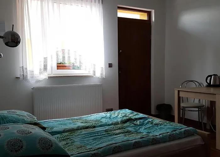 Victoria * دمبكي